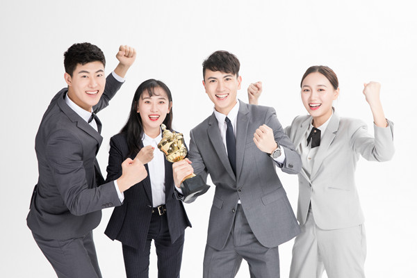 全面薪酬戰(zhàn)略實(shí)施：提升員工滿意度，提升企業(yè)績(jī)效