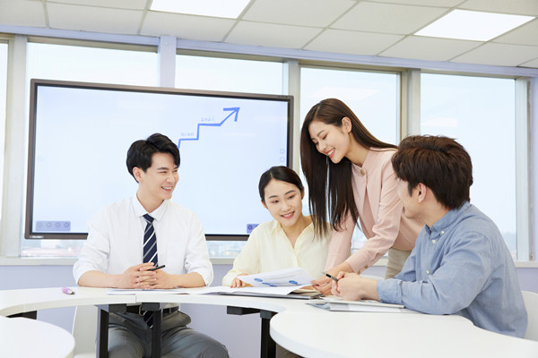 目標(biāo)引領(lǐng)：制定明確目標(biāo)，提升企業(yè)執(zhí)行力