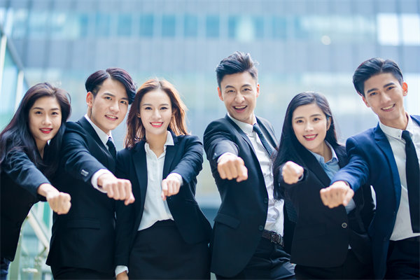 協(xié)同效應(yīng)：強化內(nèi)部溝通，打造高效協(xié)作團隊