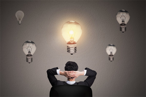 創(chuàng)新企業(yè)管理思維，激發(fā)員工潛能，推動(dòng)企業(yè)騰飛
