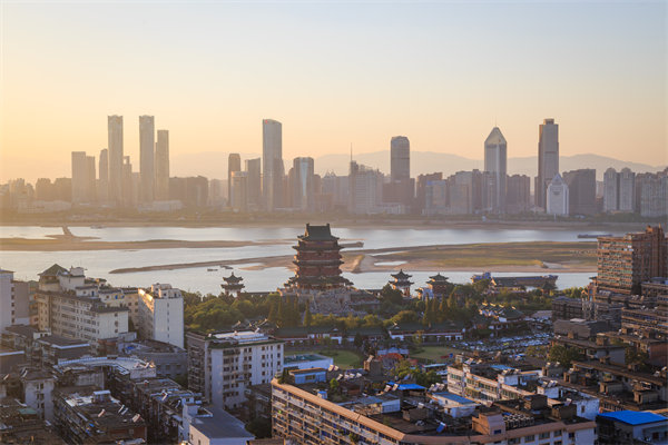 南昌本土管理咨詢公司如何打造差異化服務(wù)，贏得市場認(rèn)可？