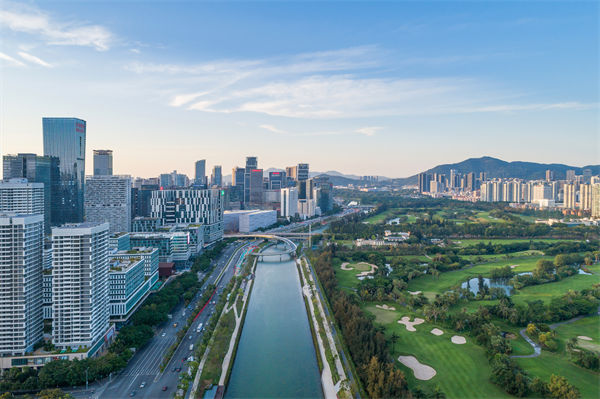 深圳精益生產(chǎn)咨詢公司如何幫助企業(yè)實現(xiàn)生產(chǎn)流程優(yōu)化？