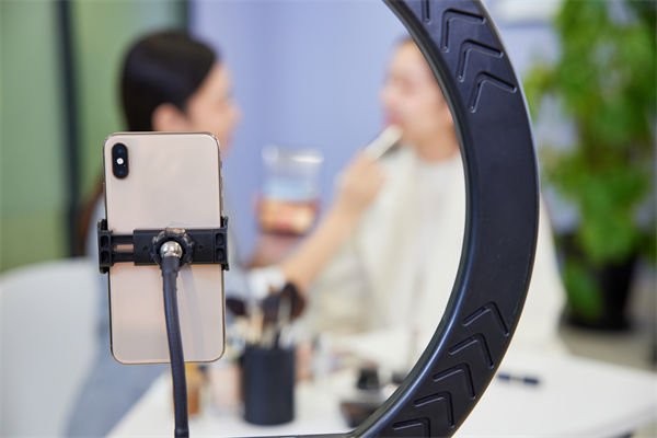 中國消費者開始擁抱俄貨，國內(nèi)制造業(yè)怎么應對？