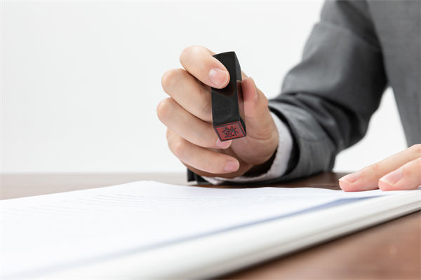 成本9元素顏霜標38元賣出500多萬，供應鏈怎么看？