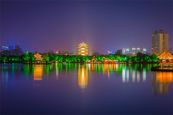 營銷轉(zhuǎn)化率低迷？濟(jì)南營銷咨詢公司如何精準(zhǔn)打通獲客變現(xiàn)鏈路？