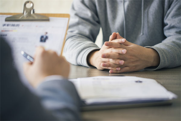 人社局回應(yīng)公司招聘35歲以上勿擾，企業(yè)管理怎么看？