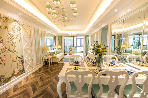 燈飾行業(yè)精益生產(chǎn)管理咨詢公司哪家好，能解小批量定制效率低？